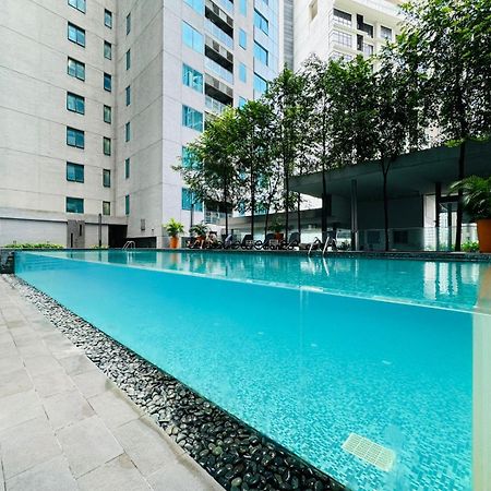 Summer Suites Klcc By Homestay Kuala Lumpur Exterior foto