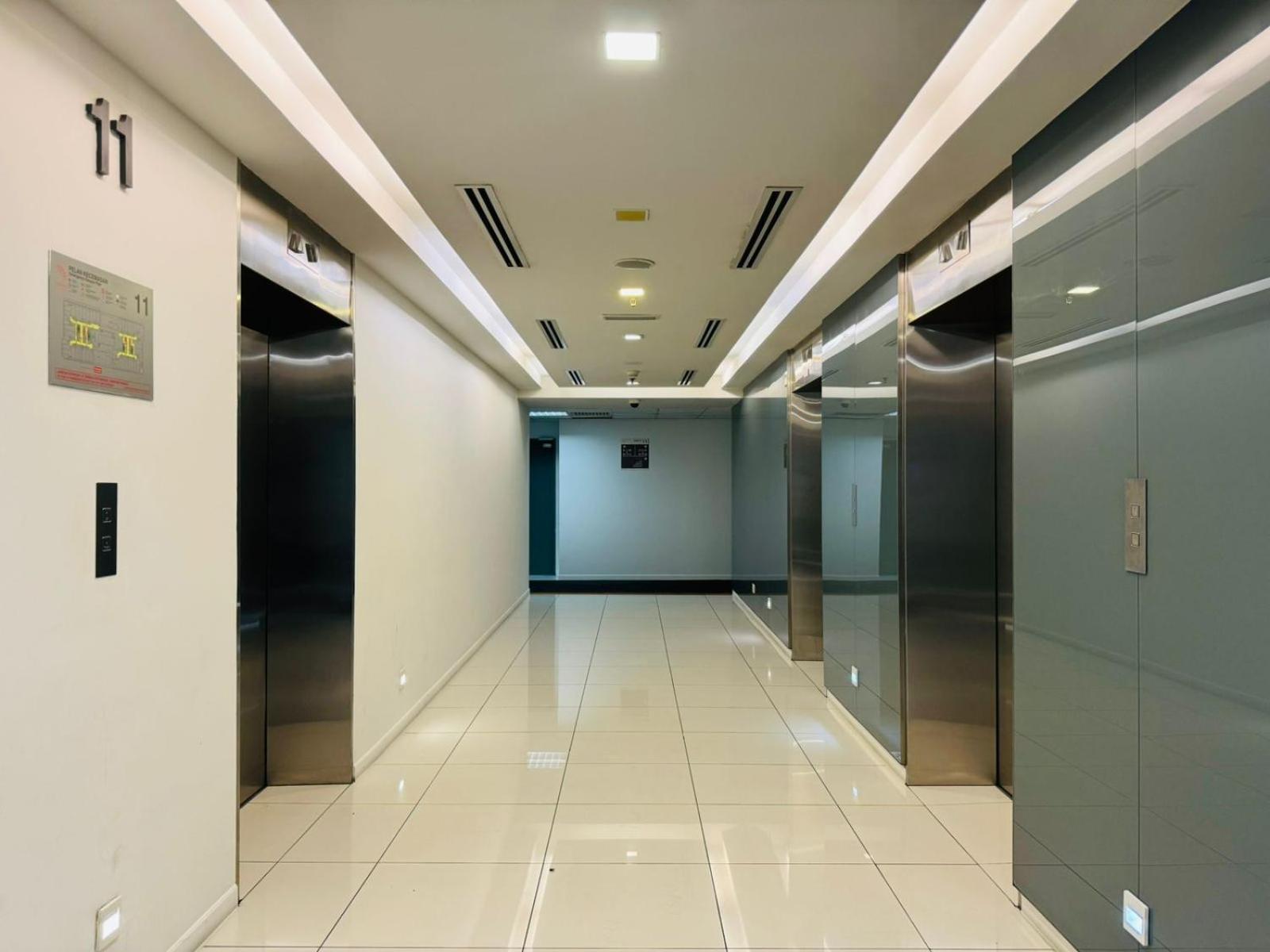 Summer Suites Klcc By Homestay Kuala Lumpur Exterior foto