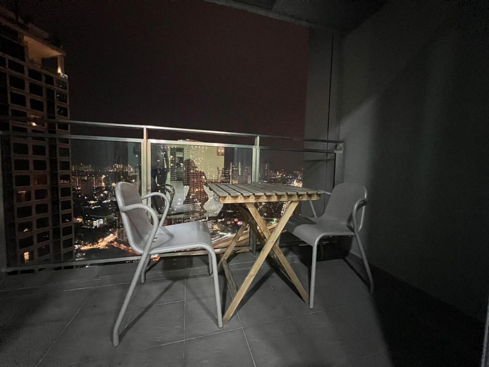 Summer Suites Klcc By Homestay Kuala Lumpur Exterior foto