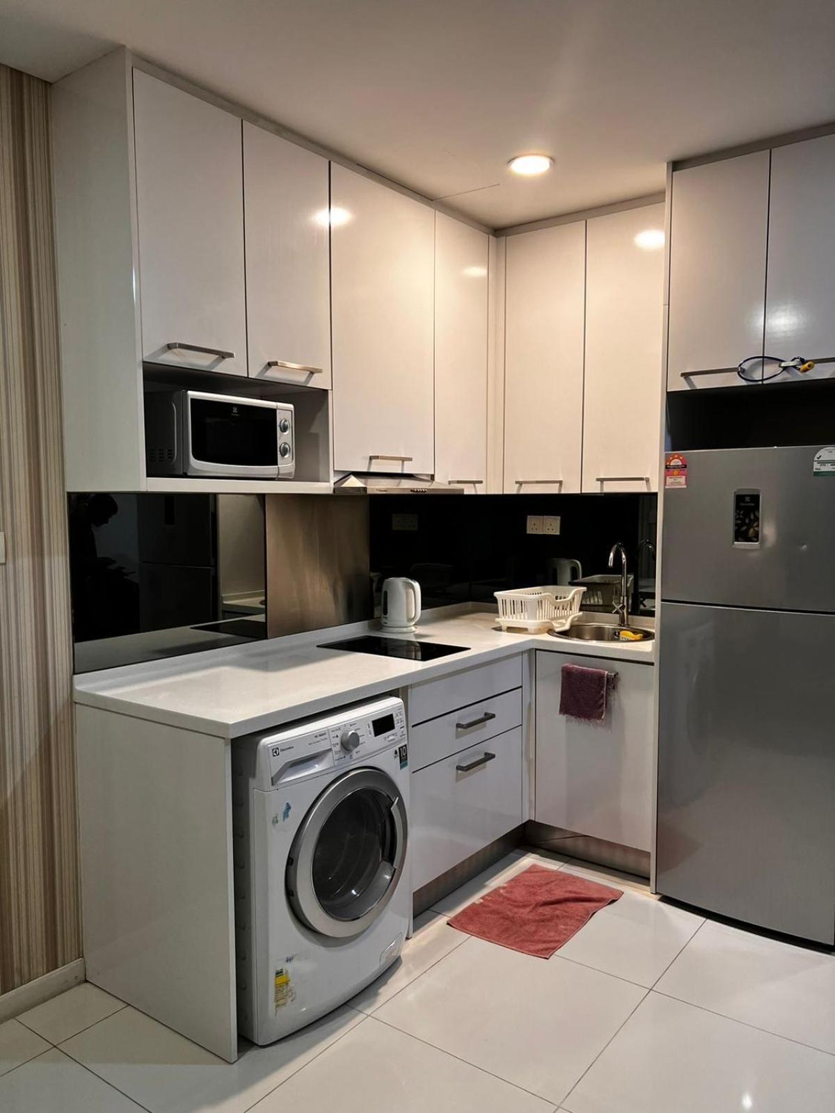 Summer Suites Klcc By Homestay Kuala Lumpur Exterior foto