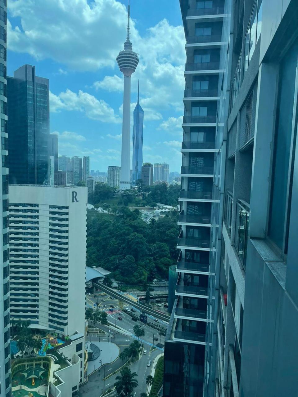 Summer Suites Klcc By Homestay Kuala Lumpur Exterior foto